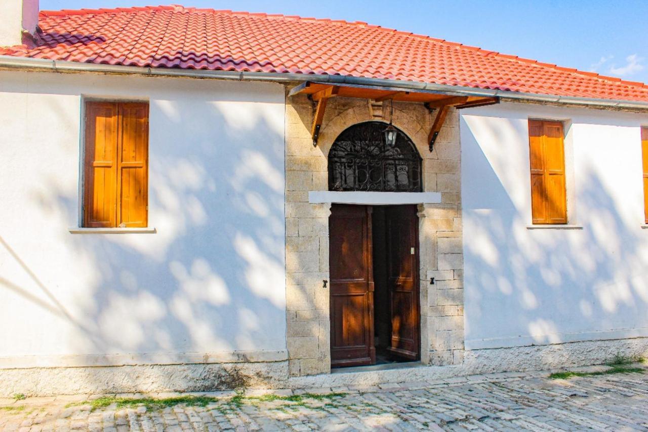 Silver Hill Guesthouse Гирокастра Экстерьер фото