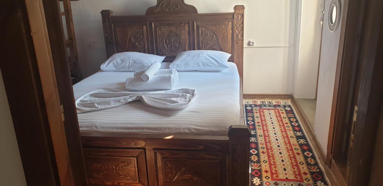 Silver Hill Guesthouse Гирокастра Экстерьер фото