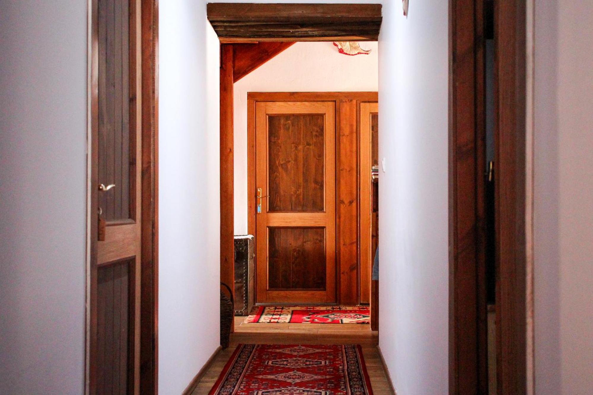Silver Hill Guesthouse Гирокастра Экстерьер фото