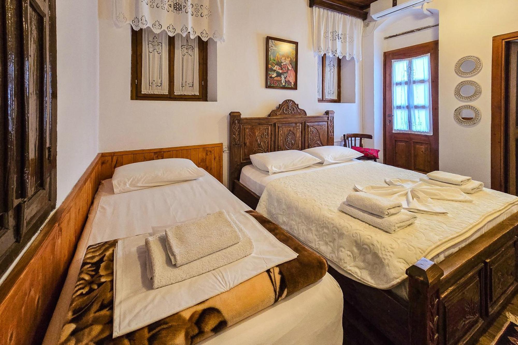 Silver Hill Guesthouse Гирокастра Экстерьер фото