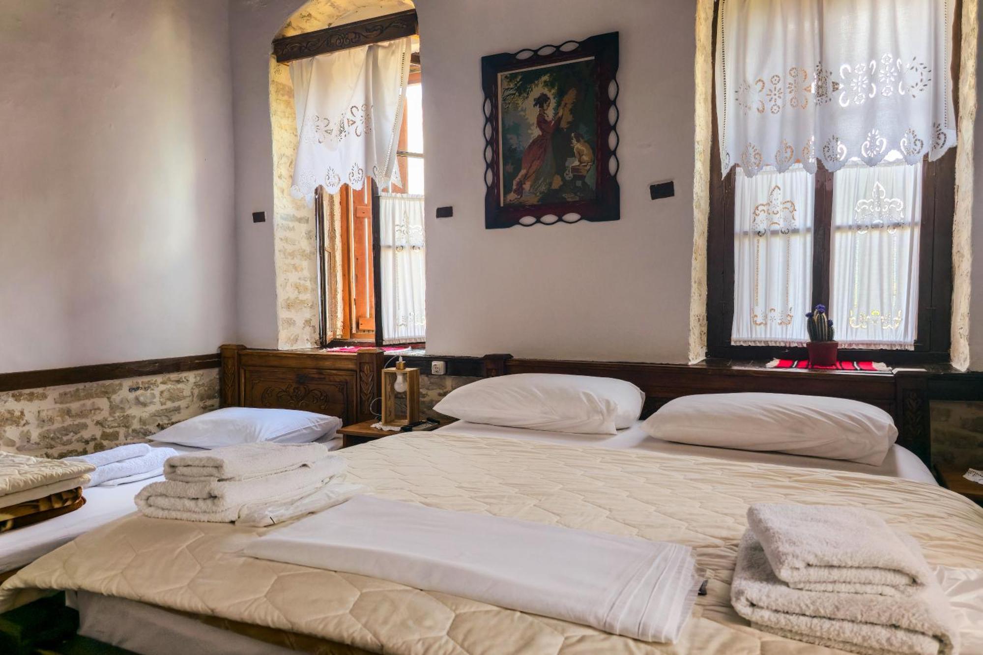Silver Hill Guesthouse Гирокастра Экстерьер фото